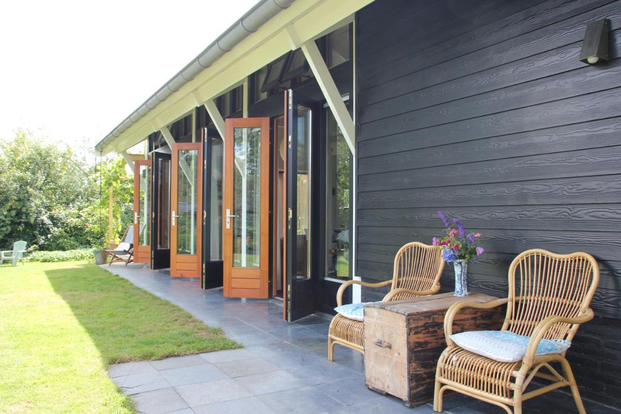 Familiehuis De Betuwe Met Prive Kunstgras Tennisbaan En Sauna Vila Erichem Exterior foto