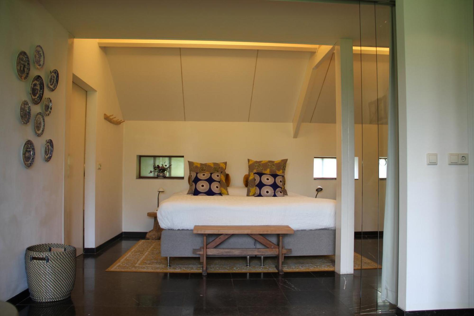 Familiehuis De Betuwe Met Prive Kunstgras Tennisbaan En Sauna Vila Erichem Exterior foto